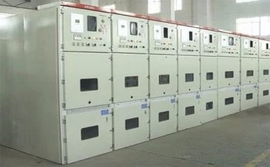 動力柜的多元化應(yīng)用及其在控制柜制造中的核心地位
